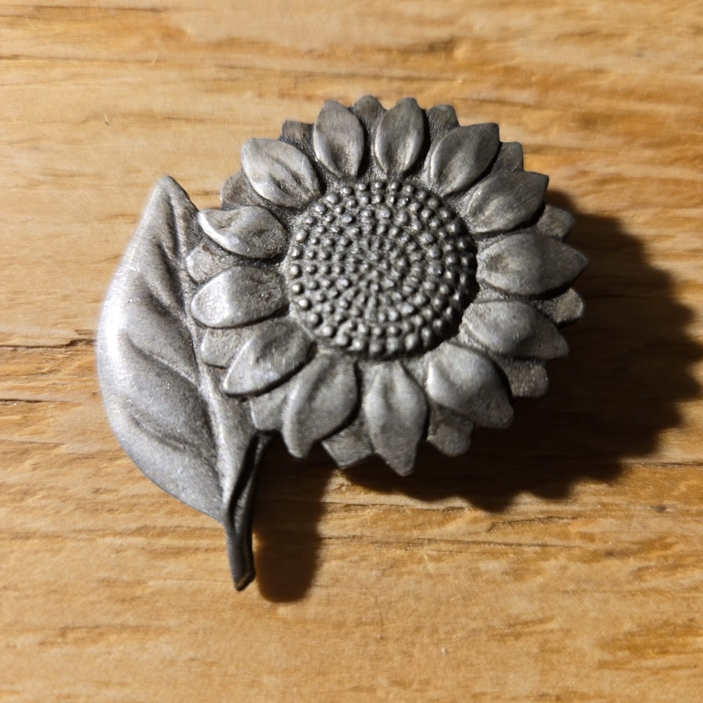 Pewter Sunflower Brooch Pin VTG Costume Jewelry Gardener HMK
